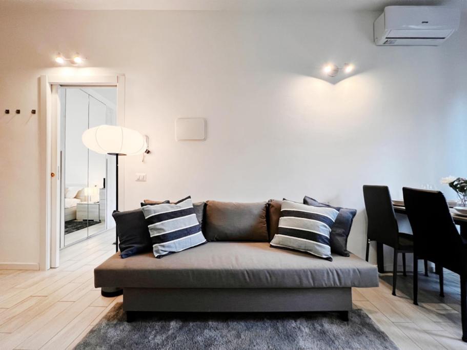 20 Min Duomo - Modern Apartment Milano Exterior foto